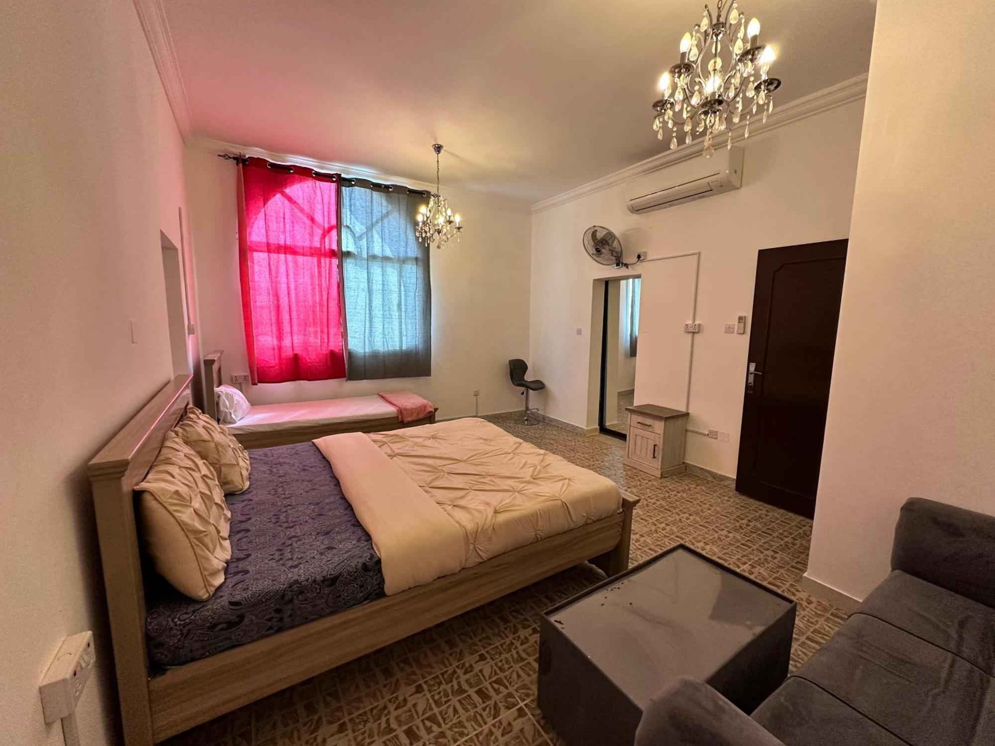 International Abu-Dhabi Hostel Villa Abu Dhabi Esterno foto